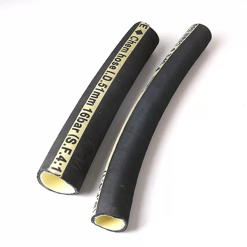 Manguera negra de succión y descarga para productos químicos